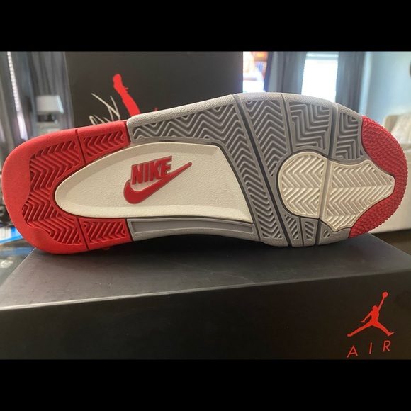 AIR JORDAN 4 RETRO BLACK/FIRE RED-CEMENT GREY main image 5